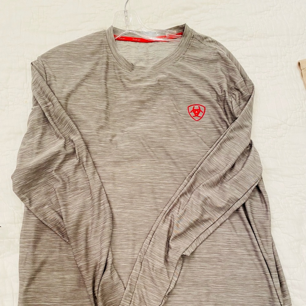 Men’s Ariat Athletic Long Sleeve